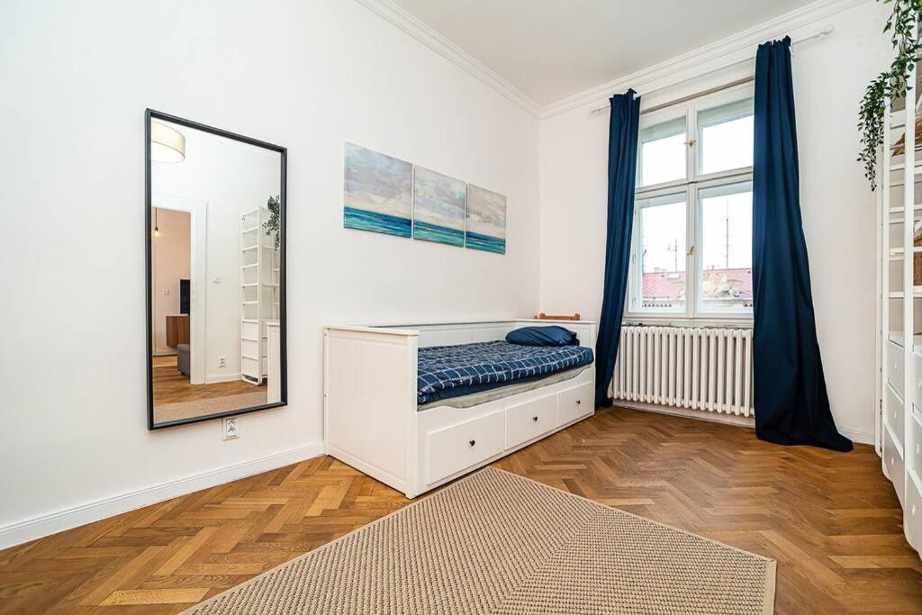 Elegant, Modern, 2-Bed Flat By Museum Of Prague Apartment Exterior photo