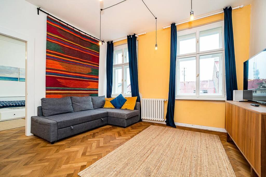 Elegant, Modern, 2-Bed Flat By Museum Of Prague Apartment Exterior photo