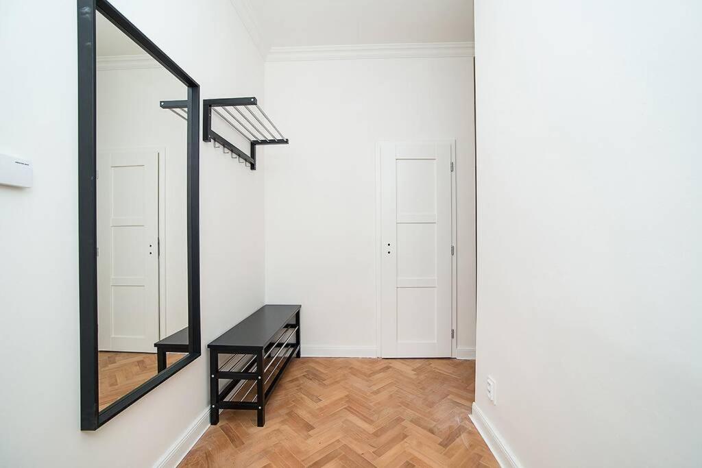 Elegant, Modern, 2-Bed Flat By Museum Of Prague Apartment Exterior photo