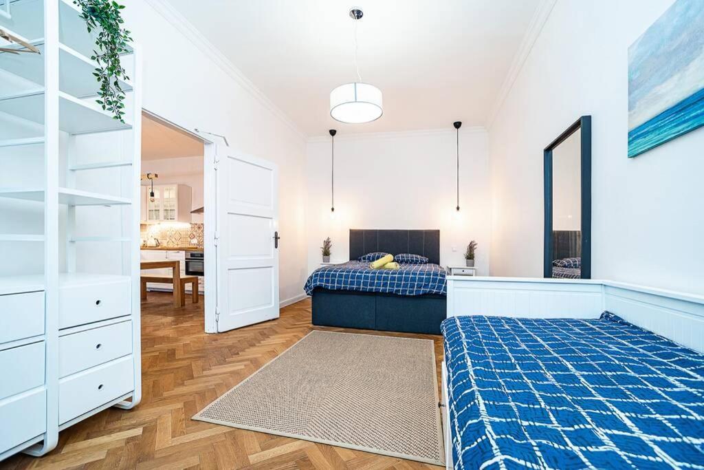 Elegant, Modern, 2-Bed Flat By Museum Of Prague Apartment Exterior photo