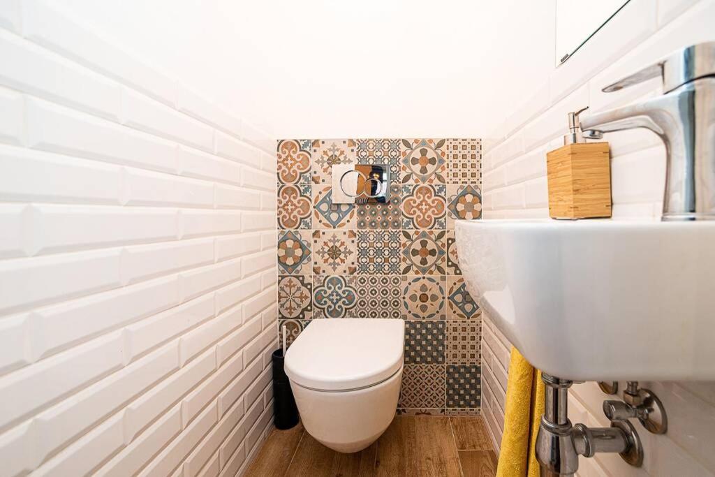 Elegant, Modern, 2-Bed Flat By Museum Of Prague Apartment Exterior photo